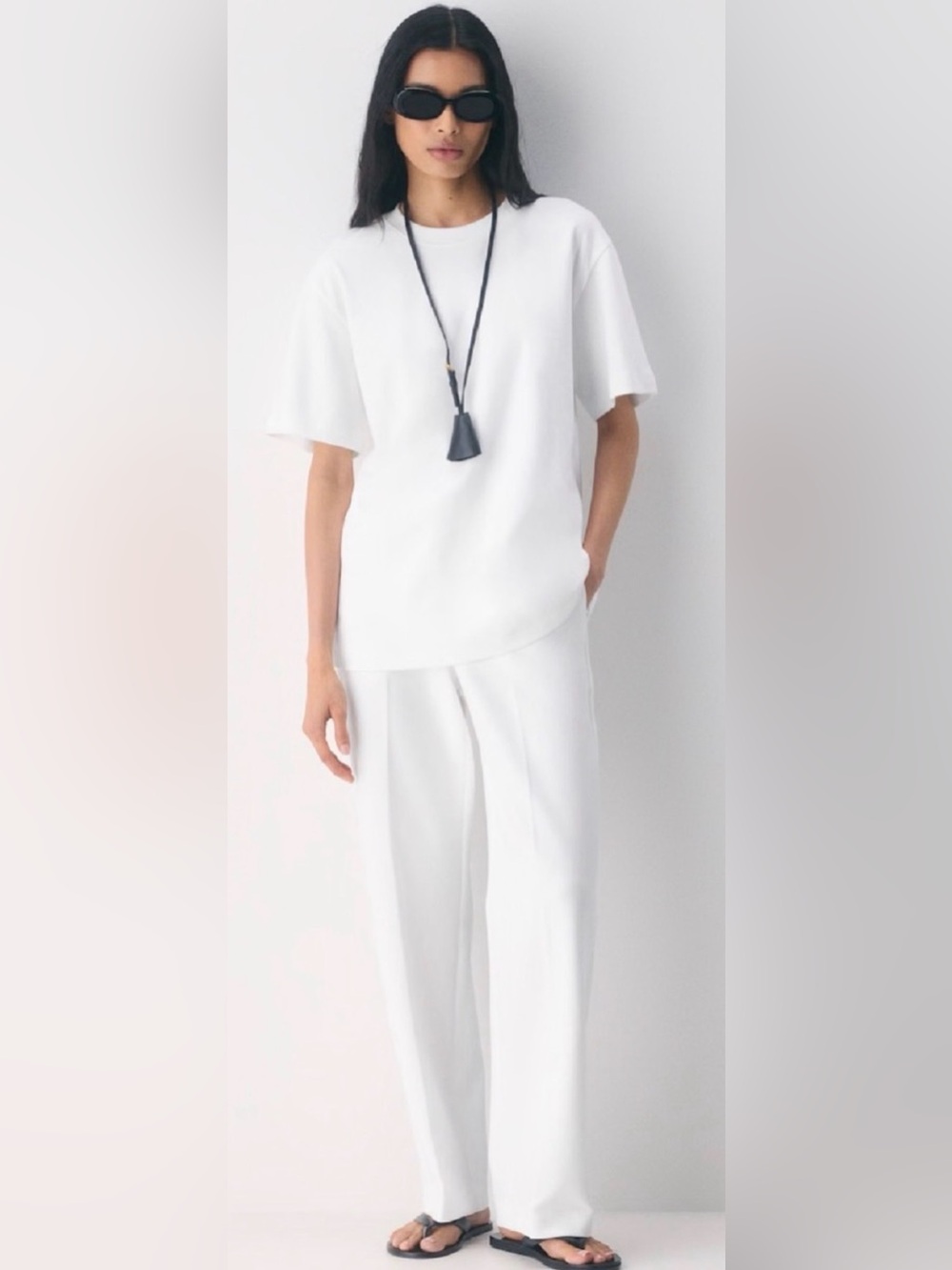 Aritzia Agency Pants Women’s Size 4 White Brand New